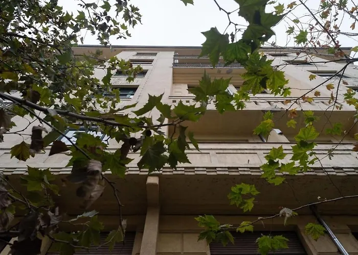 Modern At Convenient Location Apartament *