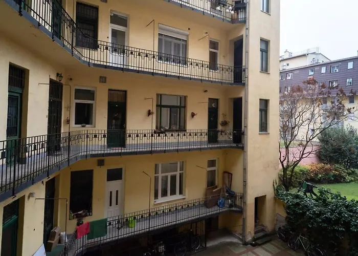 Modern At Convenient Location 부다페스트